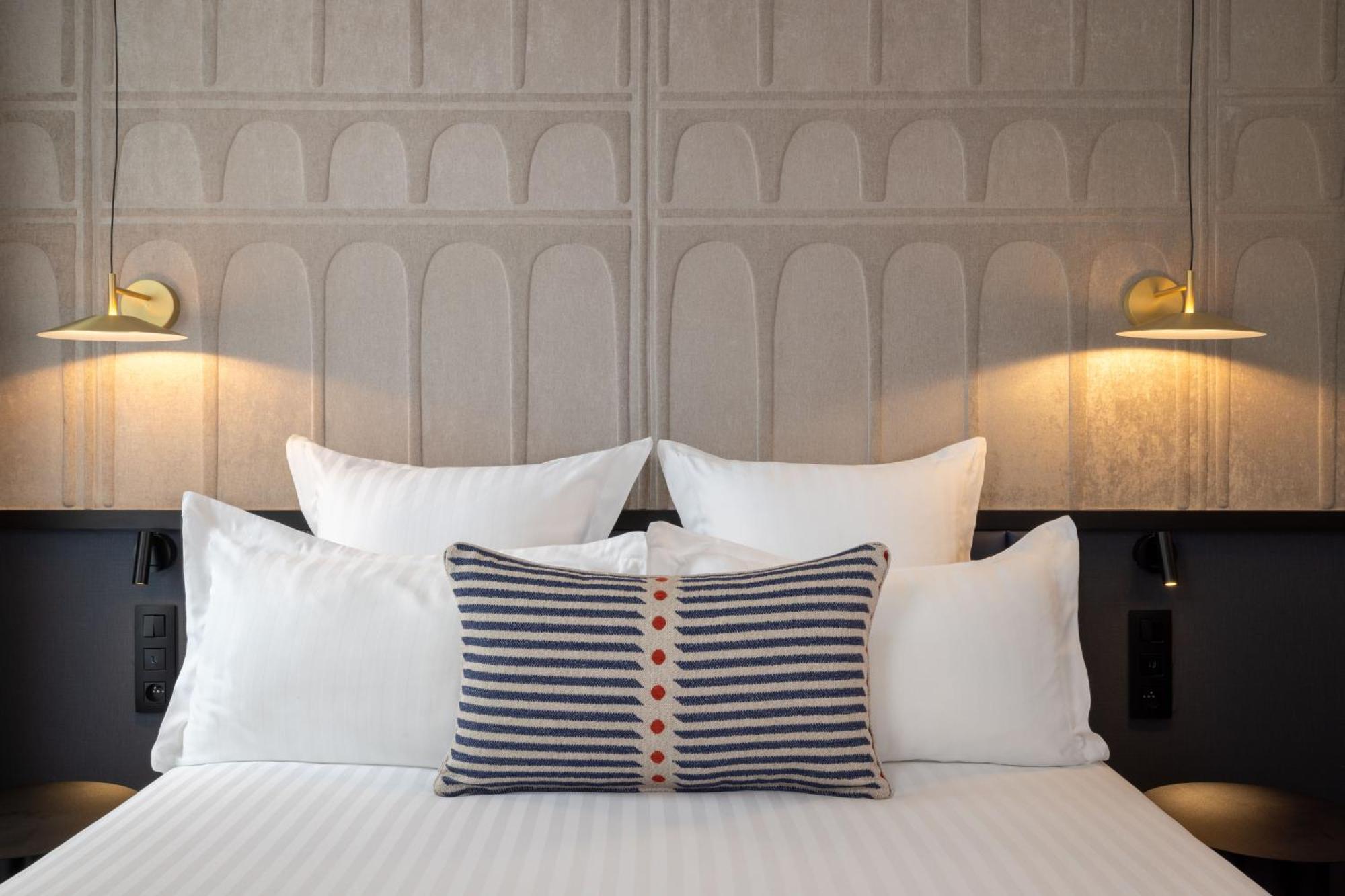 Hotel Grand Coeur Latin Париж Екстериор снимка