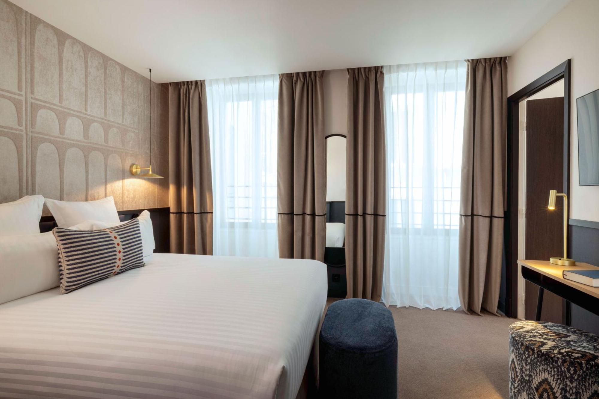 Hotel Grand Coeur Latin Париж Екстериор снимка