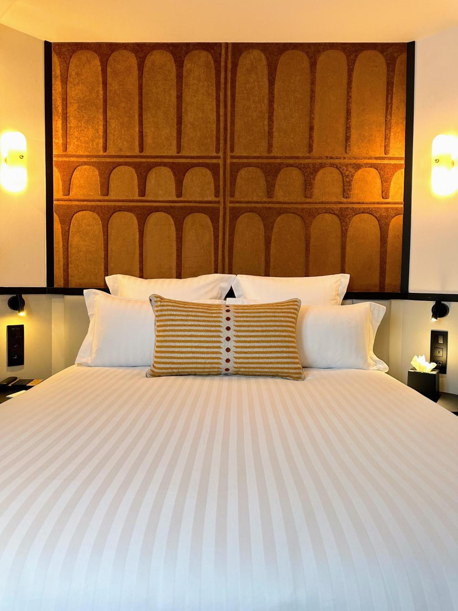 Hotel Grand Coeur Latin Париж Екстериор снимка