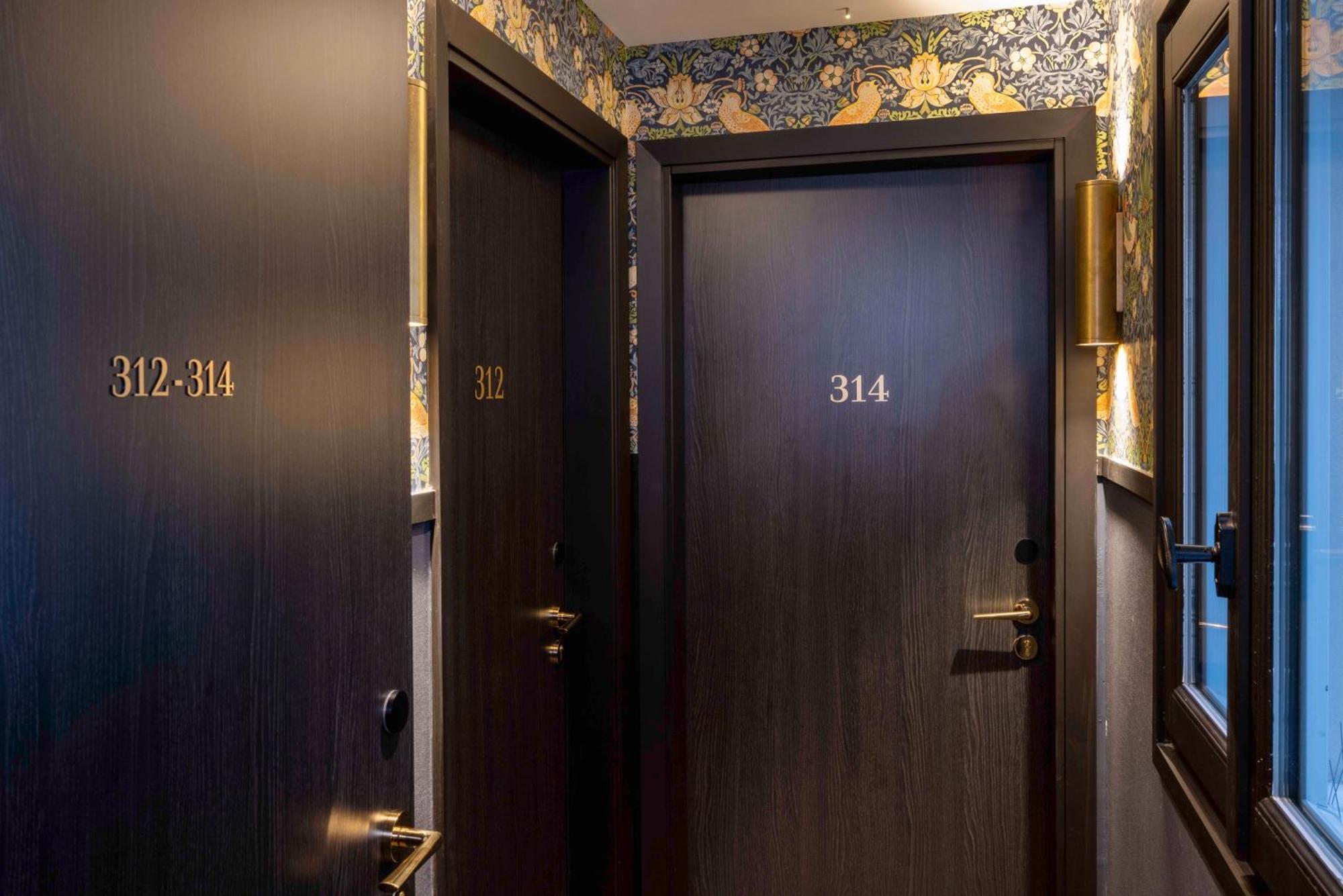 Hotel Grand Coeur Latin Париж Екстериор снимка