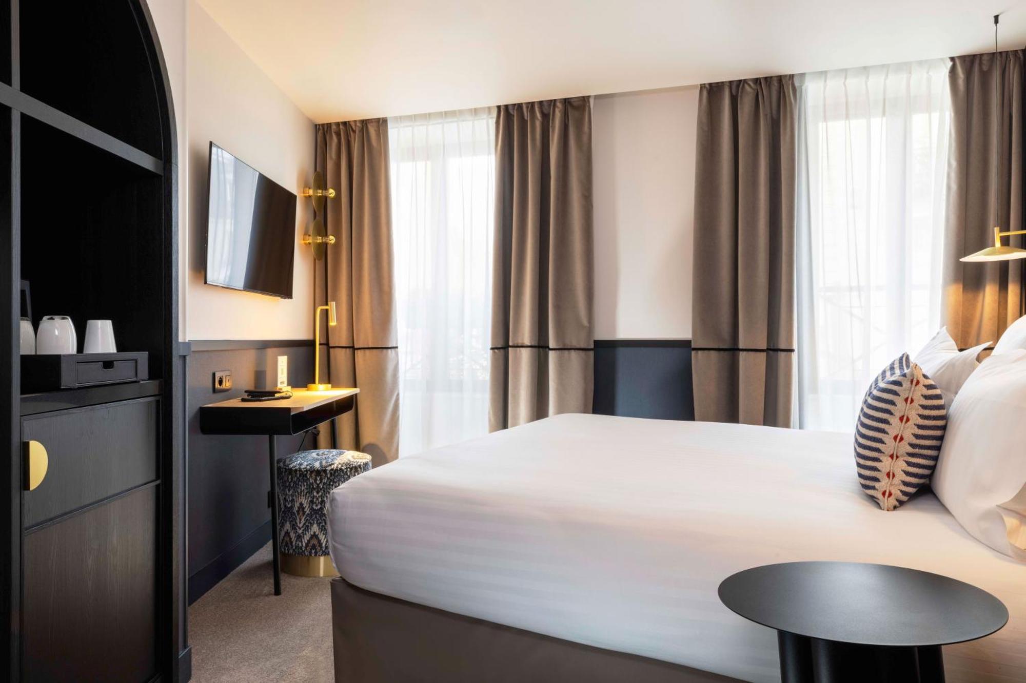Hotel Grand Coeur Latin Париж Екстериор снимка