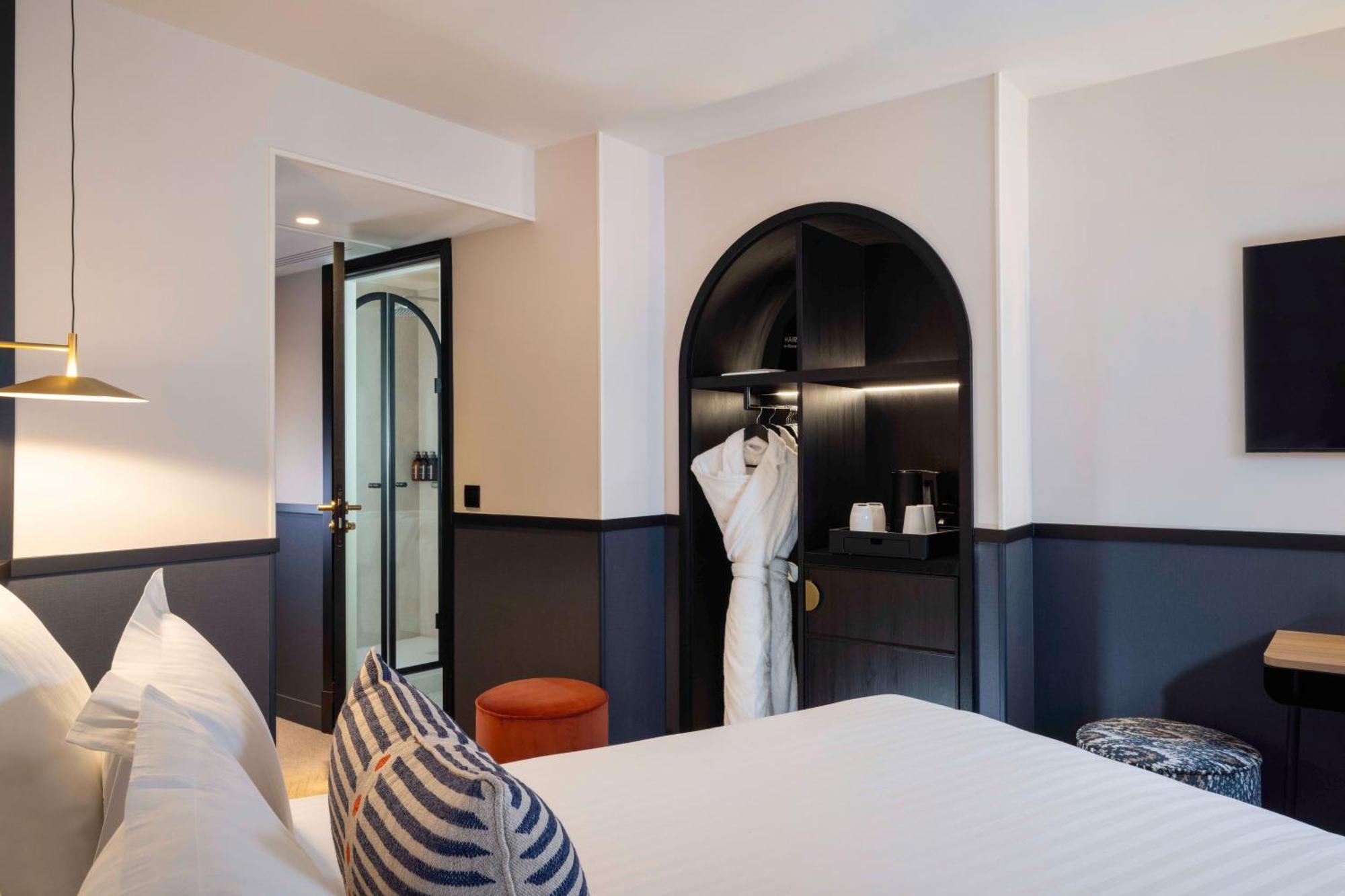 Hotel Grand Coeur Latin Париж Екстериор снимка