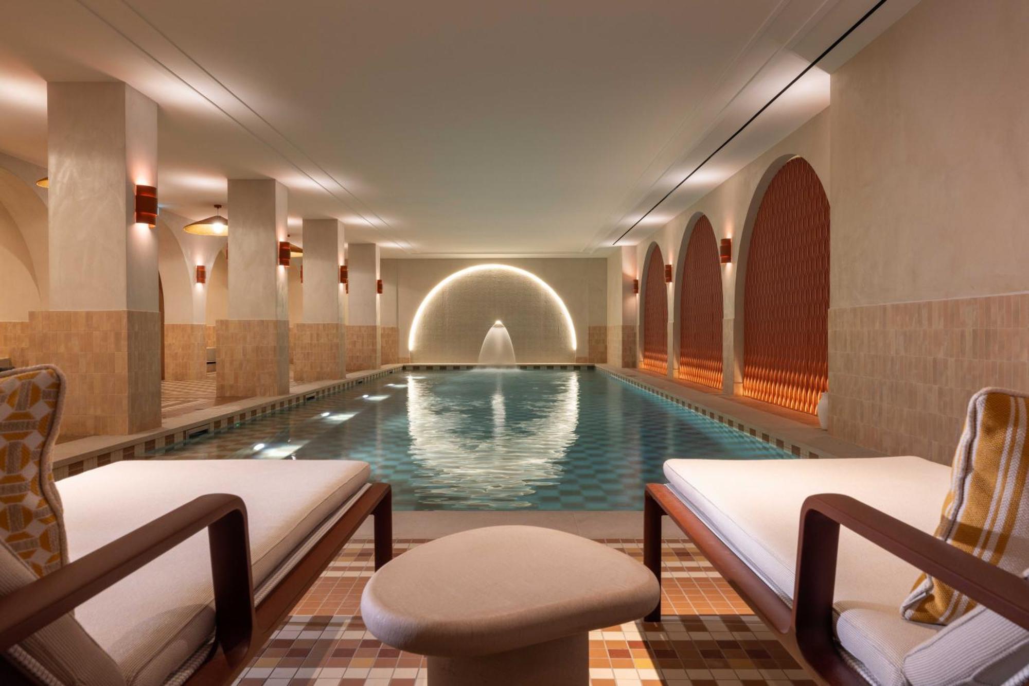 Hotel Grand Coeur Latin Париж Екстериор снимка