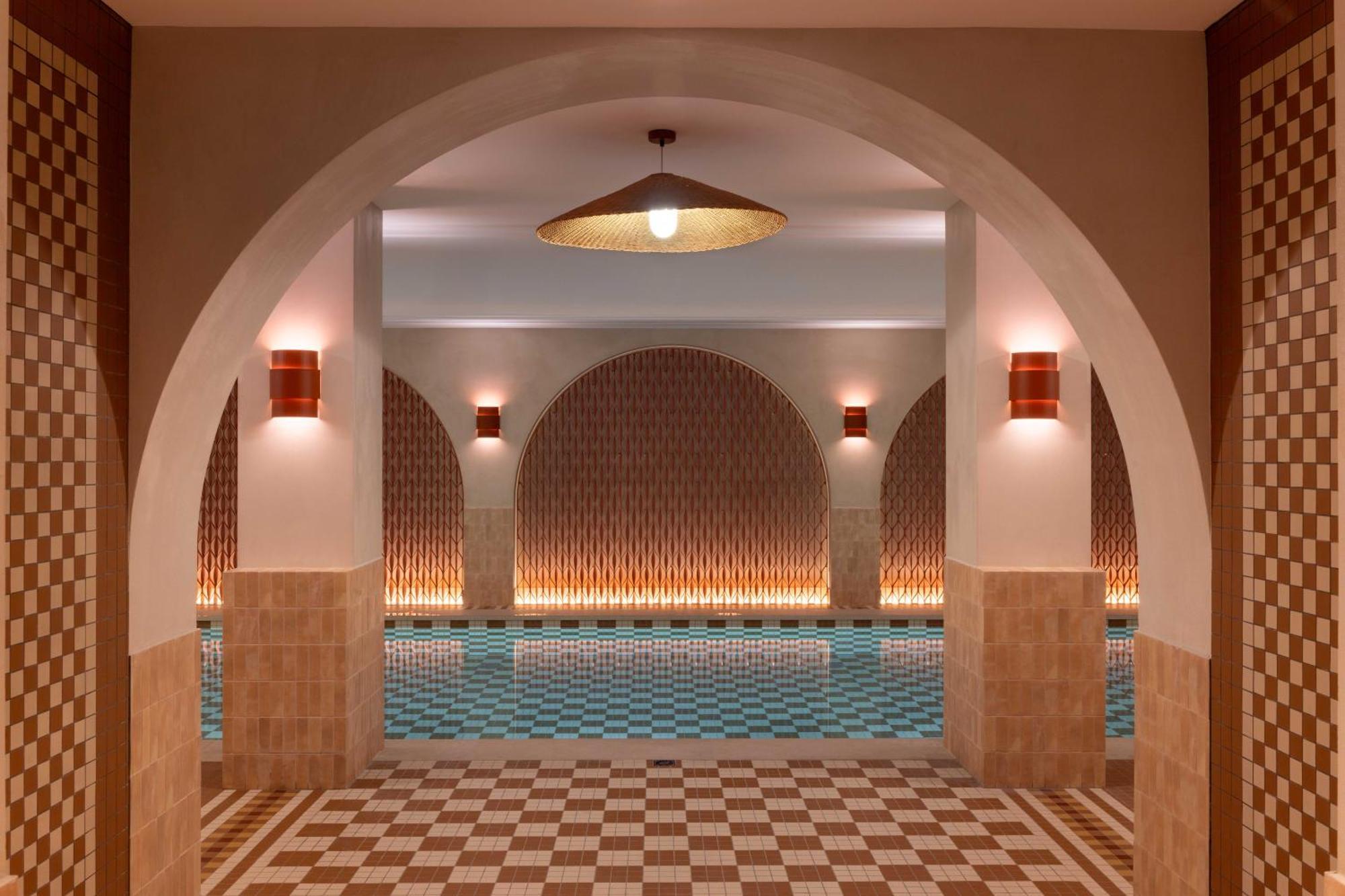 Hotel Grand Coeur Latin Париж Екстериор снимка